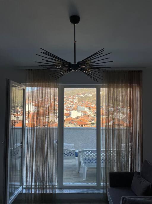 프리즈렌 Penthouse With Castle View 아파트 외부 사진